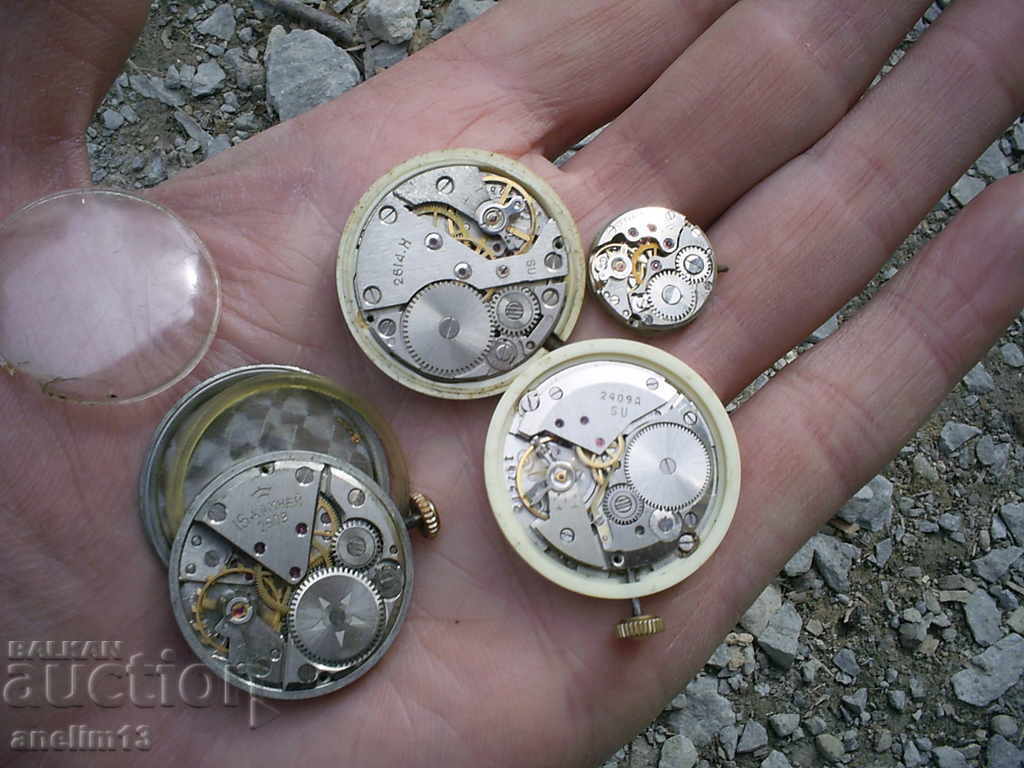 Auction LOT MECHANISMS ROCKET RAKETA EAST WOSTOK Auction LOT MECHANISMS ROCKET RAKETA EAST WOSTOK