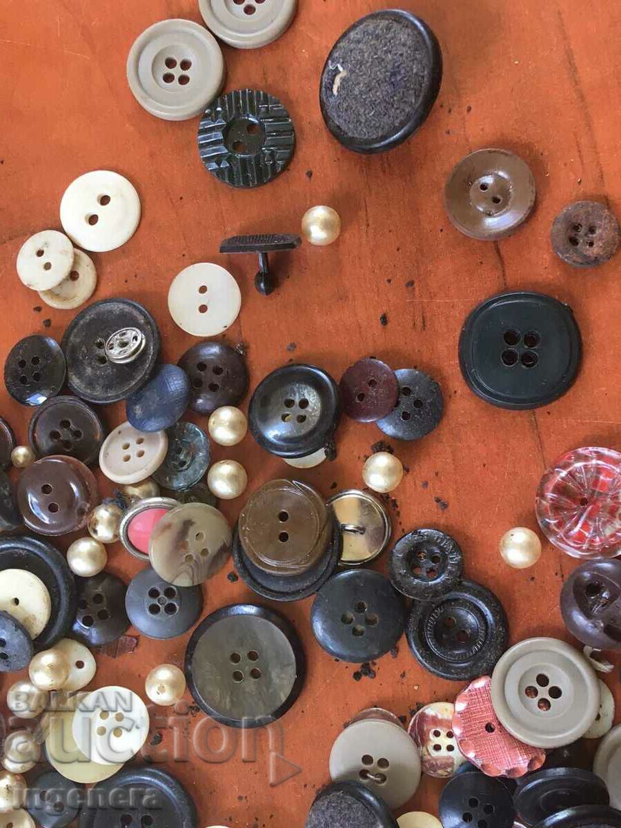 LOT BUTTONS BUTTONS AND MORE with price 9.00 BGN | € 4.60 LOT BUTTONS BUTTONS AND MORE with price 9.00 BGN | € 4.60