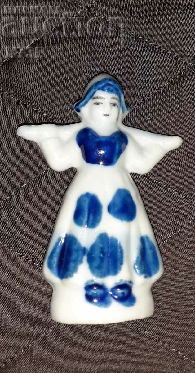 OLD PORCELAIN FIGURE. - 5 OLD PORCELAIN FIGURE. - 5