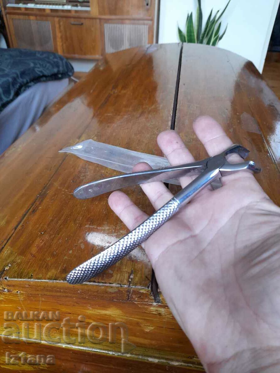 Old dental pliers - 5 Old dental pliers - 5