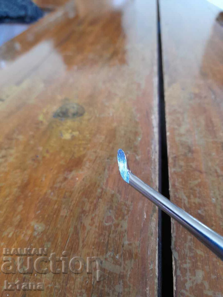 Delivery of An old dental awl Delivery of An old dental awl