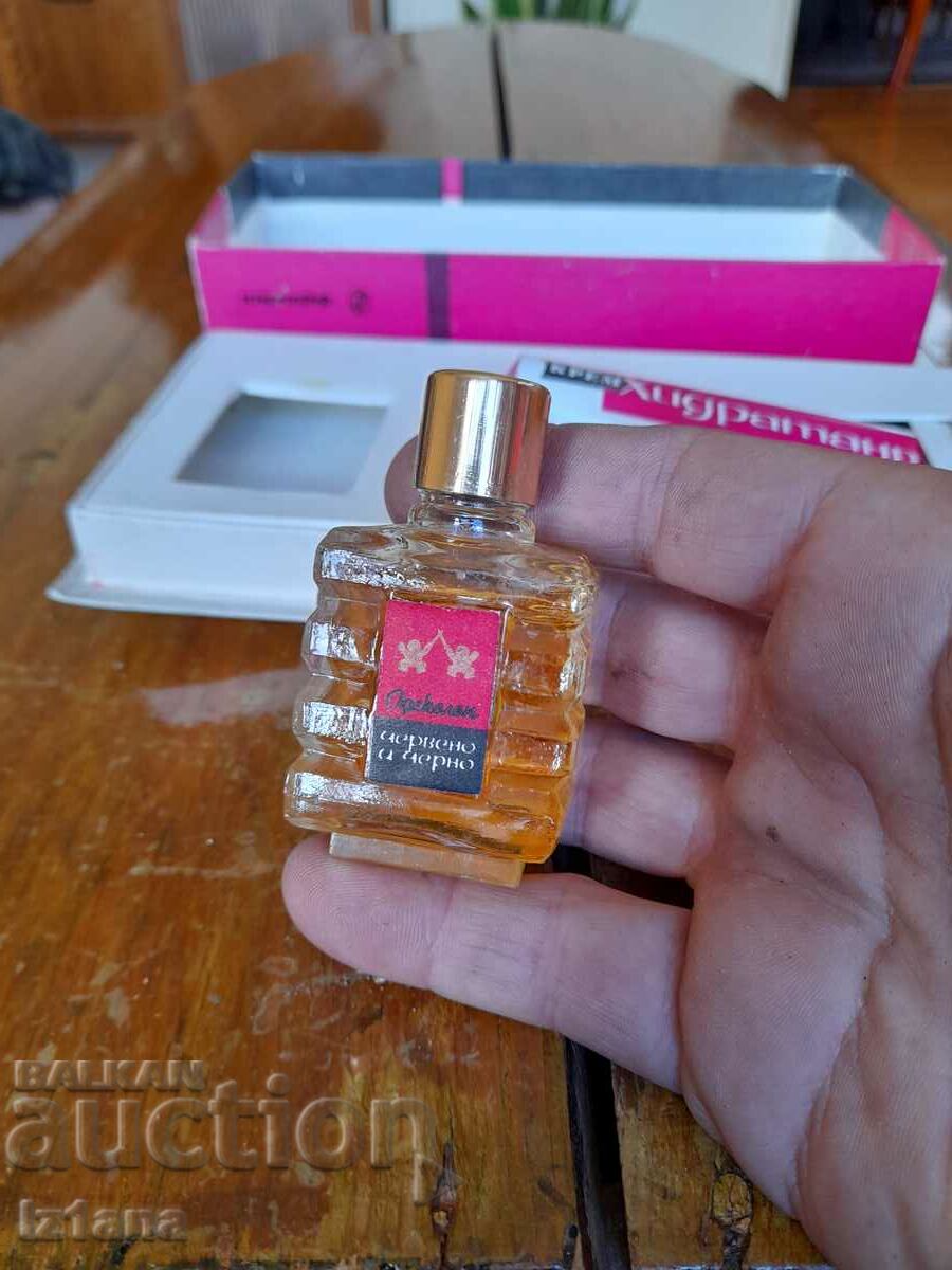 Auction Old cologne, cream, Allen Mac set Auction Old cologne, cream, Allen Mac set