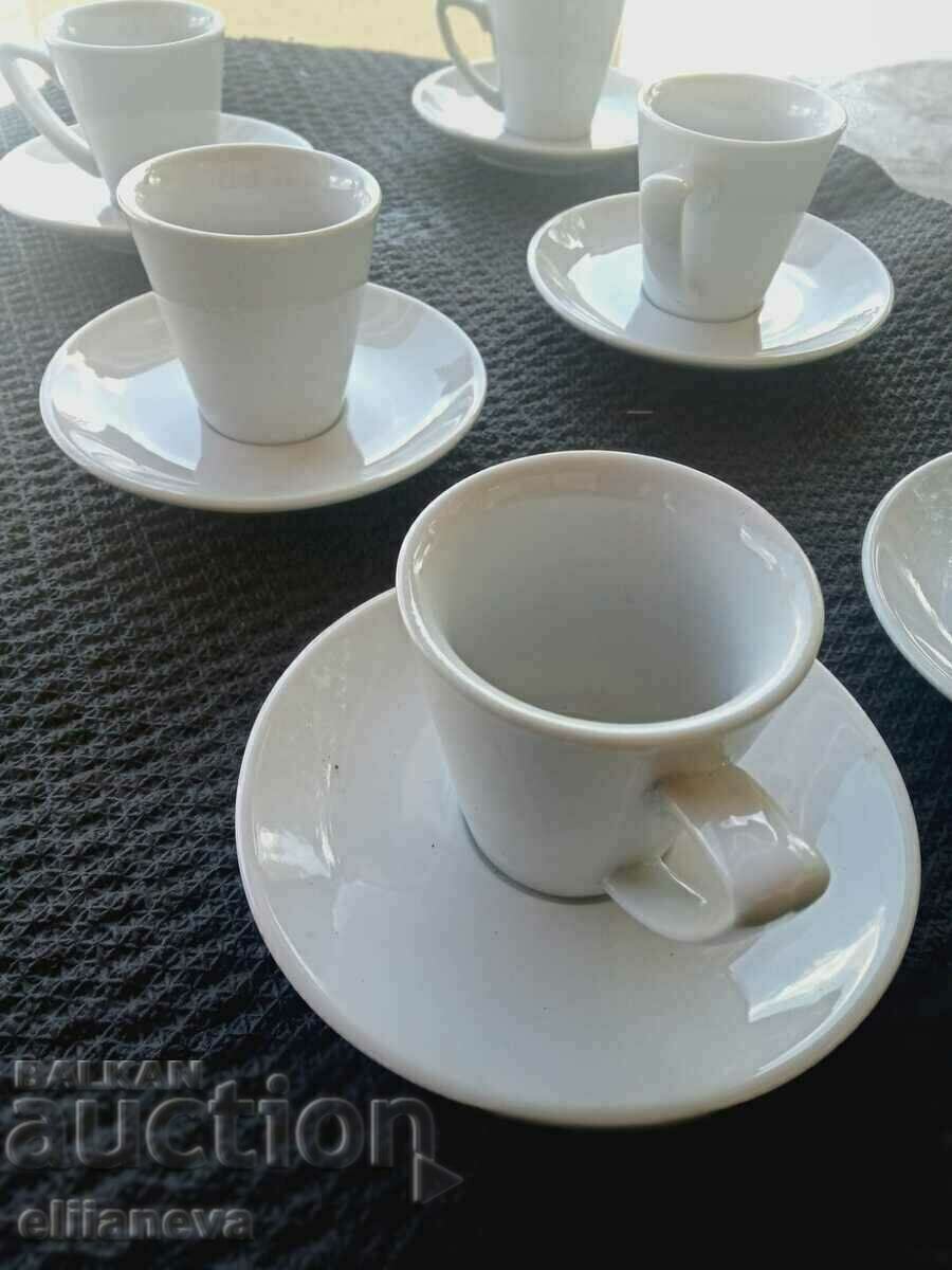 сервиз кафе нов с цена 20.00 лв. | € 10.23 сервиз кафе нов с цена 20.00 лв. | € 10.23