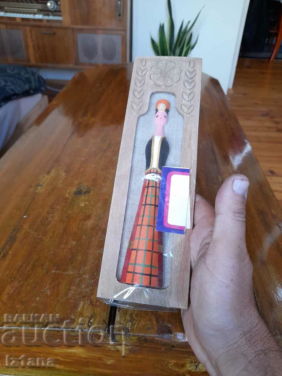 Old wall doll, decoration with price 20.00 BGN | € 10.23 Old wall doll, decoration with price 20.00 BGN | € 10.23