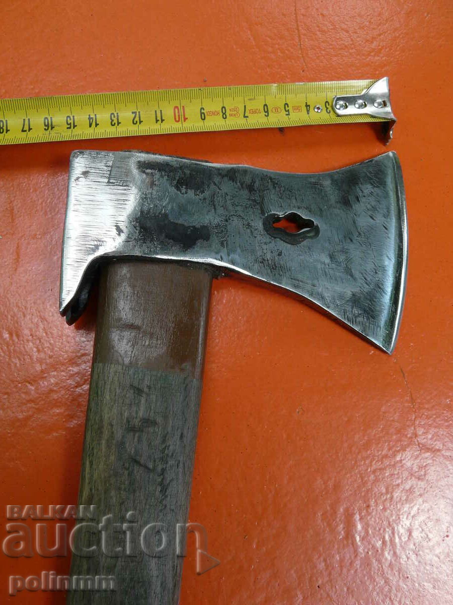 Old collector's ax - 162 with price 120.00 BGN | € 61.36 Old collector's ax - 162 with price 120.00 BGN | € 61.36
