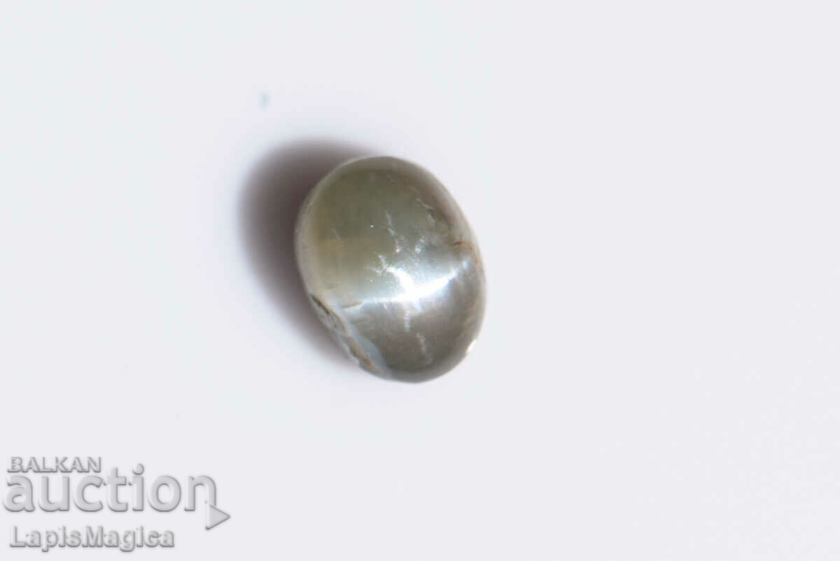 Chrysoberyl with cat's eye effect 0.93ct oval