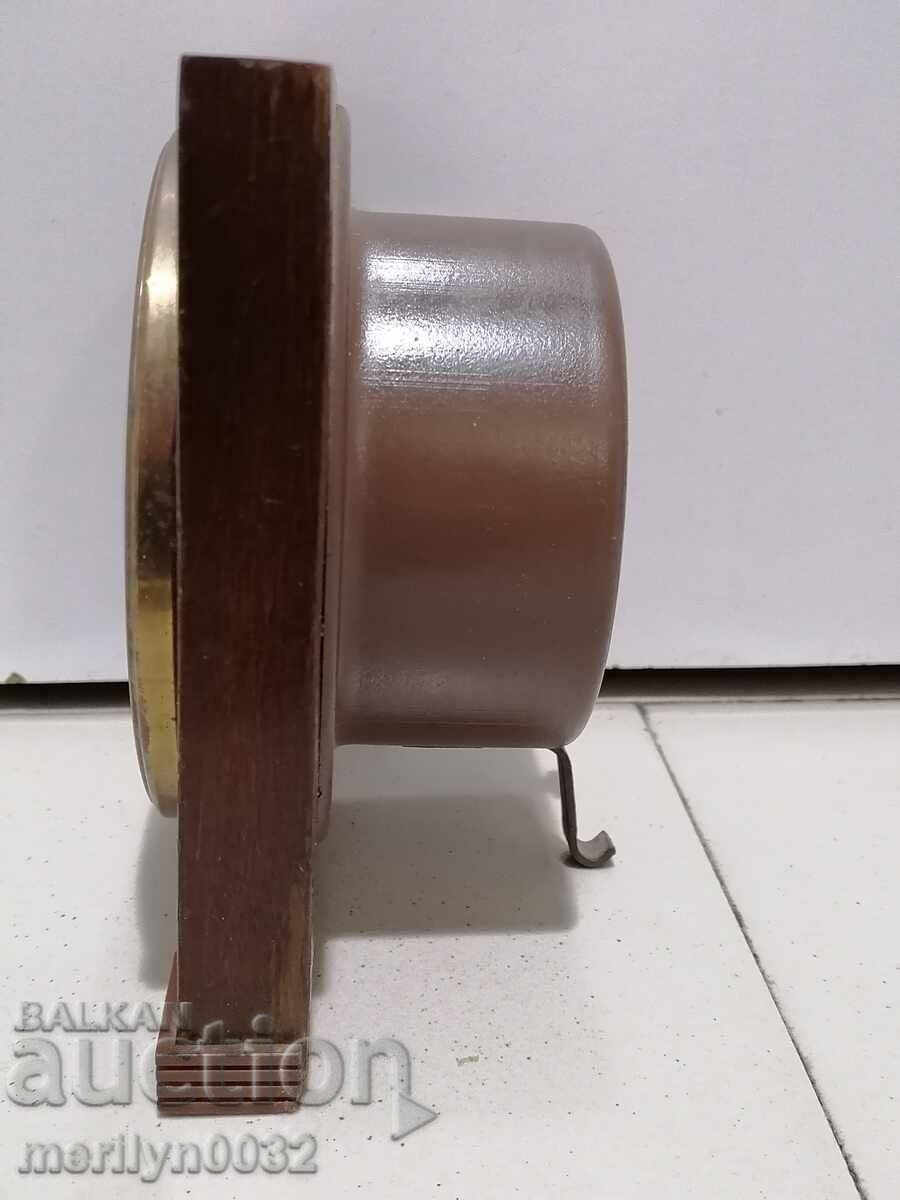 Old alarm clock "Vesna" USSR, desk clock - 5 Old alarm clock "Vesna" USSR, desk clock - 5