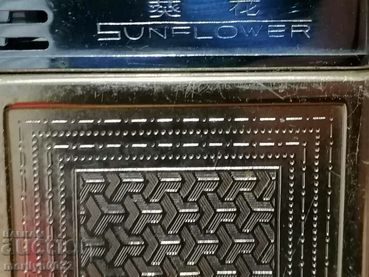 Delivery of Snuff lighter China early 60's inscription Delivery of Snuff lighter China early 60's inscription