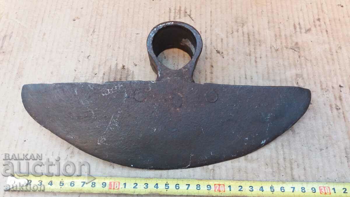 OLD WROUGHT HOE, SHOOT TOOL