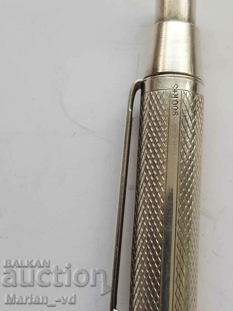 Παράδοση Παλιά ασημένια πένα Παράδοση Παλιά ασημένια πένα