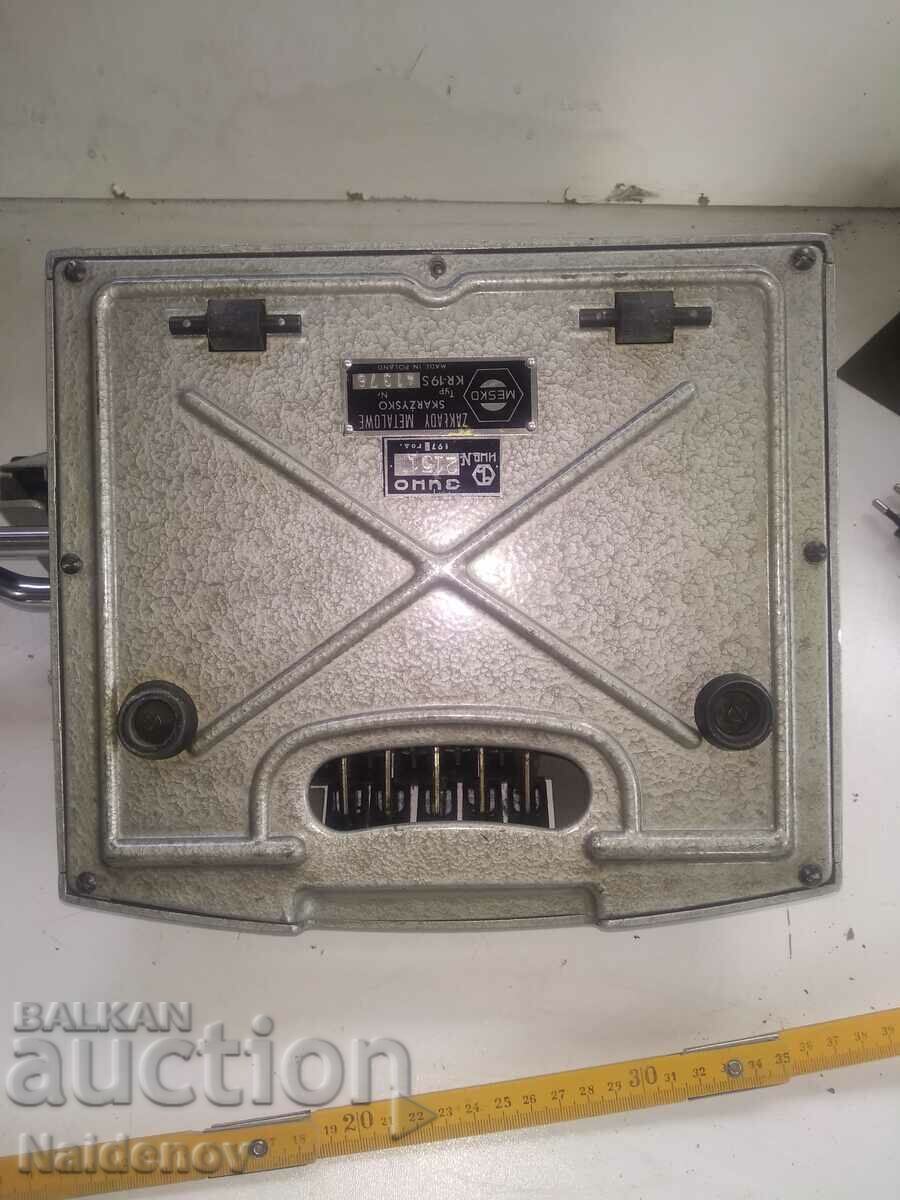 Παράδοση Αριθμομηχανή ταμειακής μηχανής Mesko KR-19 S Παράδοση Αριθμομηχανή ταμειακής μηχανής Mesko KR-19 S