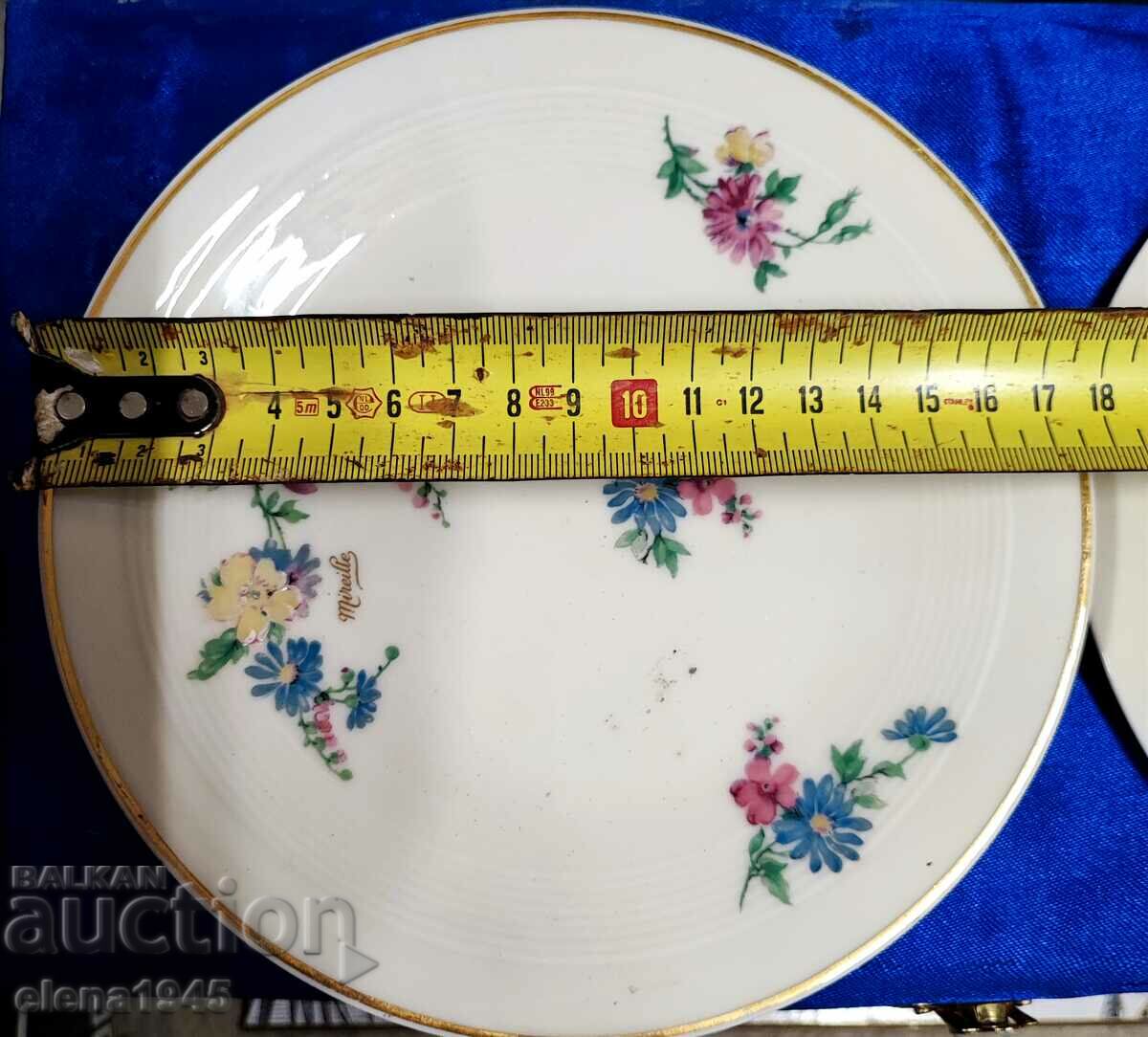 Delivery of Porcelain LIMOGES dessert plates Delivery of Porcelain LIMOGES dessert plates