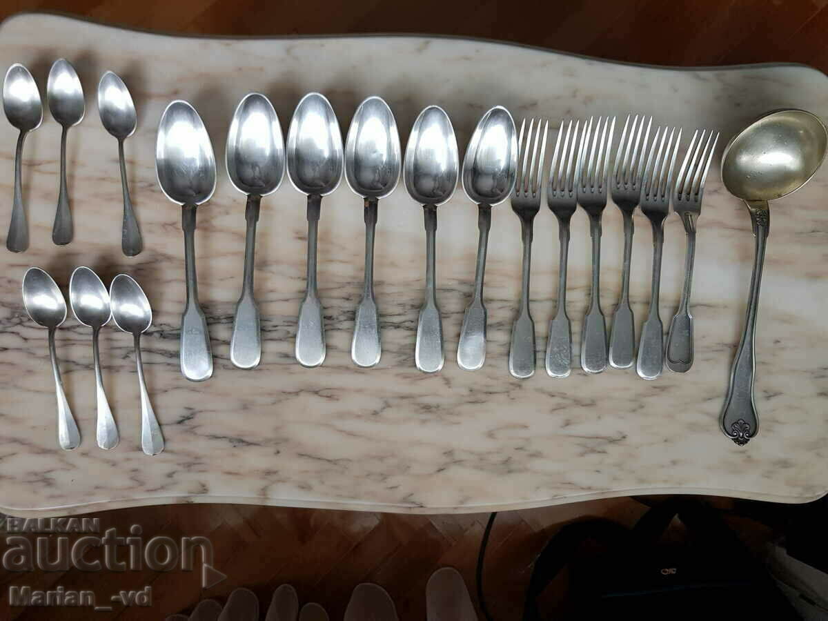 Sinked cutlery