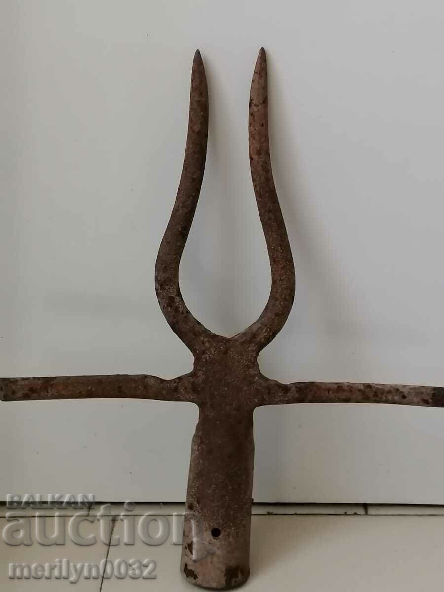 Delivery of Old twin forged, villa, wrought iron Delivery of Old twin forged, villa, wrought iron