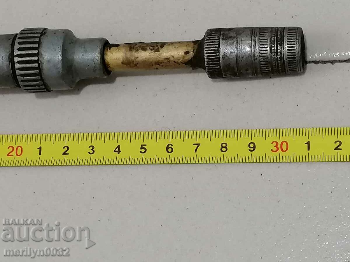 Auction An ancient army motorcycle, a motorcycle grease gun Auction An ancient army motorcycle, a motorcycle grease gun