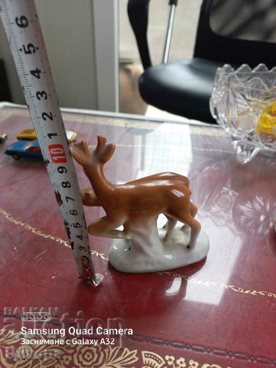 Auction PORCELAIN CHEESE CHEESE Auction PORCELAIN CHEESE CHEESE