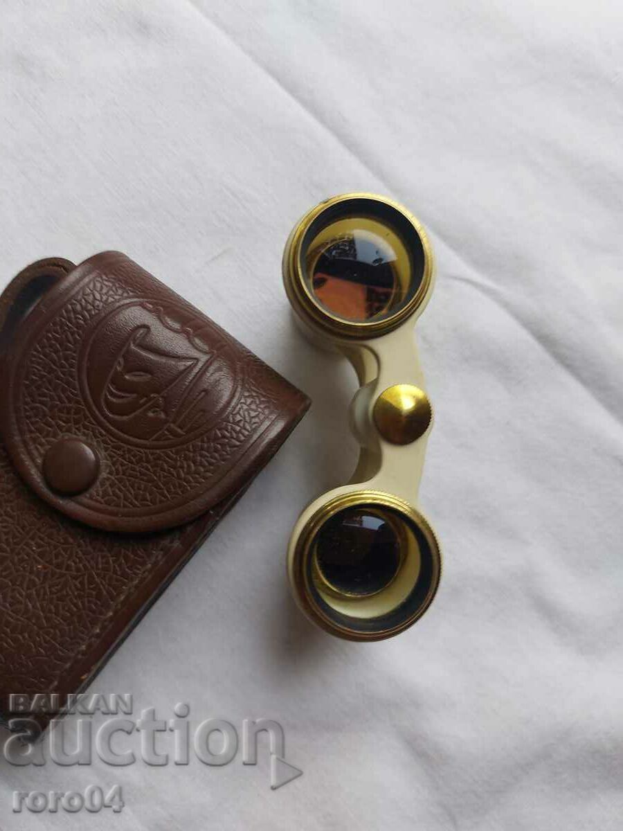 THEATER BINOCULARS - EXCELLENT CONDITION - 5 THEATER BINOCULARS - EXCELLENT CONDITION - 5