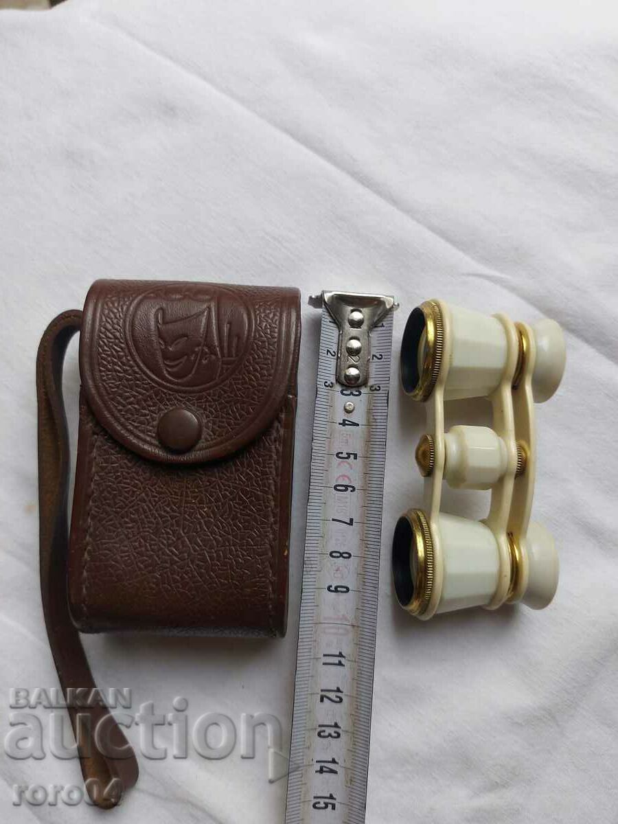THEATER BINOCULARS - EXCELLENT CONDITION - 6 THEATER BINOCULARS - EXCELLENT CONDITION - 6