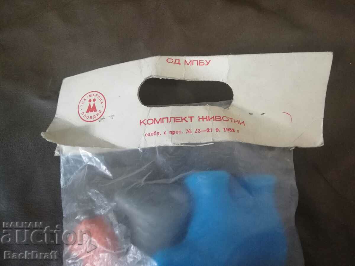 Old Social Toys - Set Animals in packaging from 1983 with price 55.00 BGN | € 28.12 Old Social Toys - Set Animals in packaging from 1983 with price 55.00 BGN | € 28.12