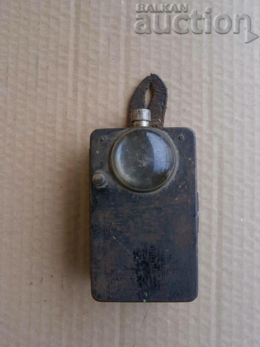 military naval flashlight Germany WW1 WWI WWII WW2 with price 95.00 BGN | € 48.57 military naval flashlight Germany WW1 WWI WWII WW2 with price 95.00 BGN | € 48.57
