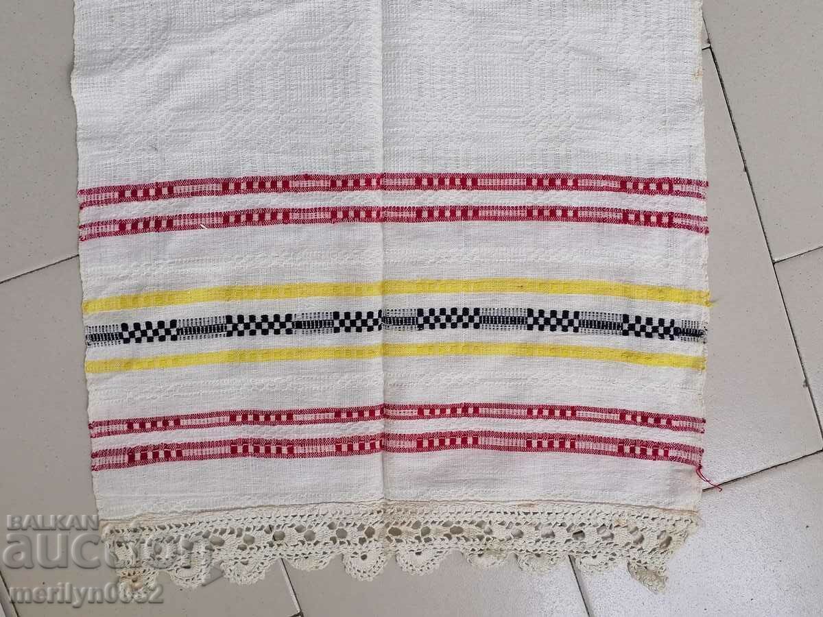 Auction An embroidered canary cloth with lace, chees, canvas, pine Auction An embroidered canary cloth with lace, chees, canvas, pine