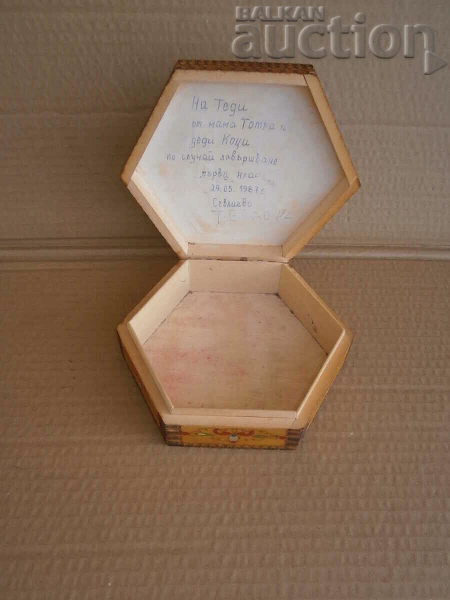 perographed box retro vintage - 6 perographed box retro vintage - 6