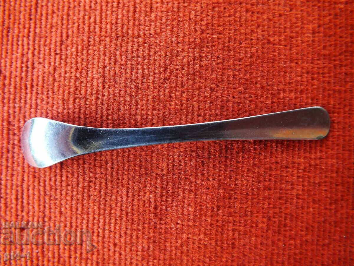 Auction Mustard spoon - caviar Auction Mustard spoon - caviar