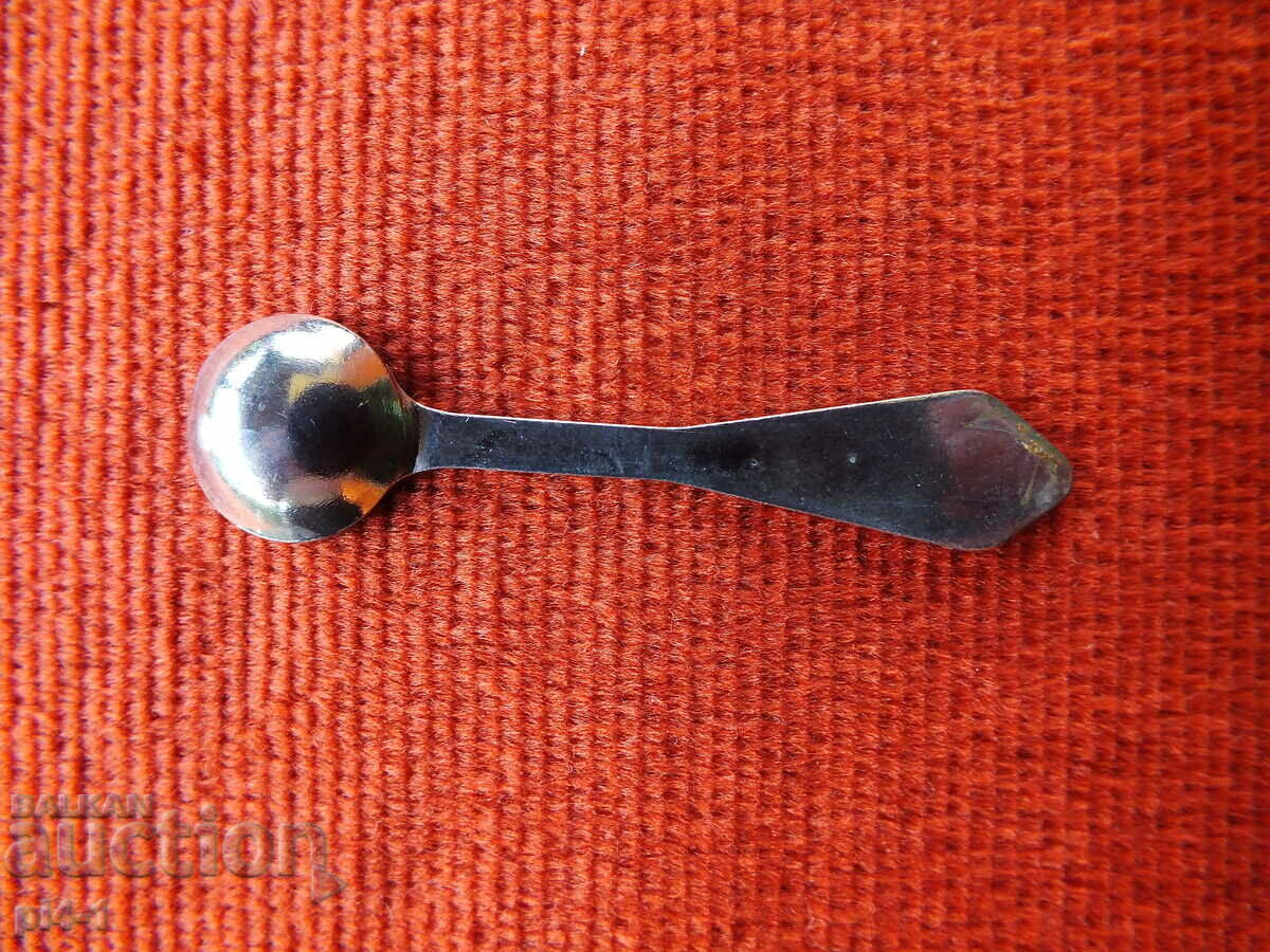 Auction Mustard spoon - caviar Auction Mustard spoon - caviar