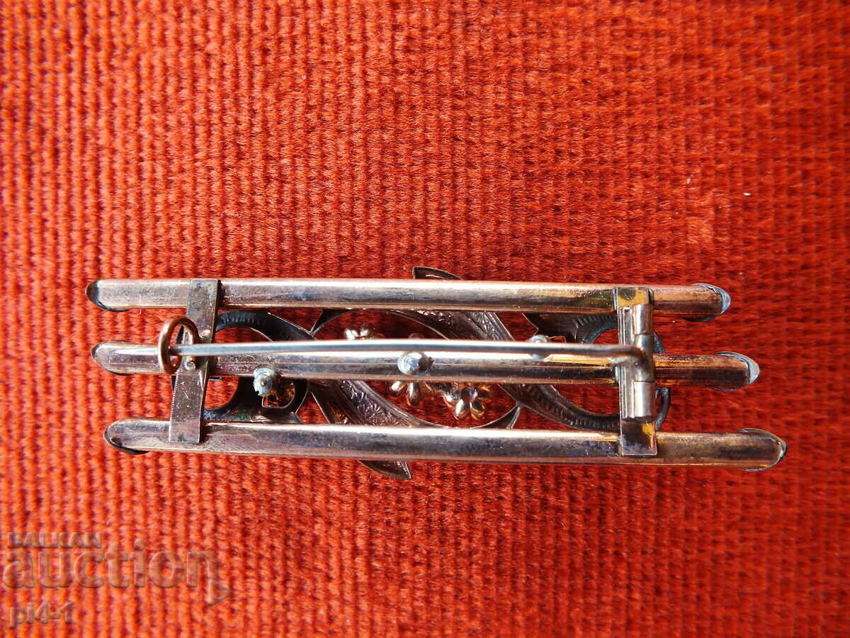 Παλιά όμορφη επίχρυση καρφίτσα με τιμή 150.00 BGN | € 76.69 Παλιά όμορφη επίχρυση καρφίτσα με τιμή 150.00 BGN | € 76.69