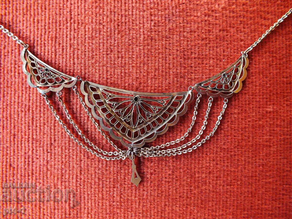 Delivery of BEAUTIFUL GOLD PLATED OLD NECKLACE Delivery of BEAUTIFUL GOLD PLATED OLD NECKLACE