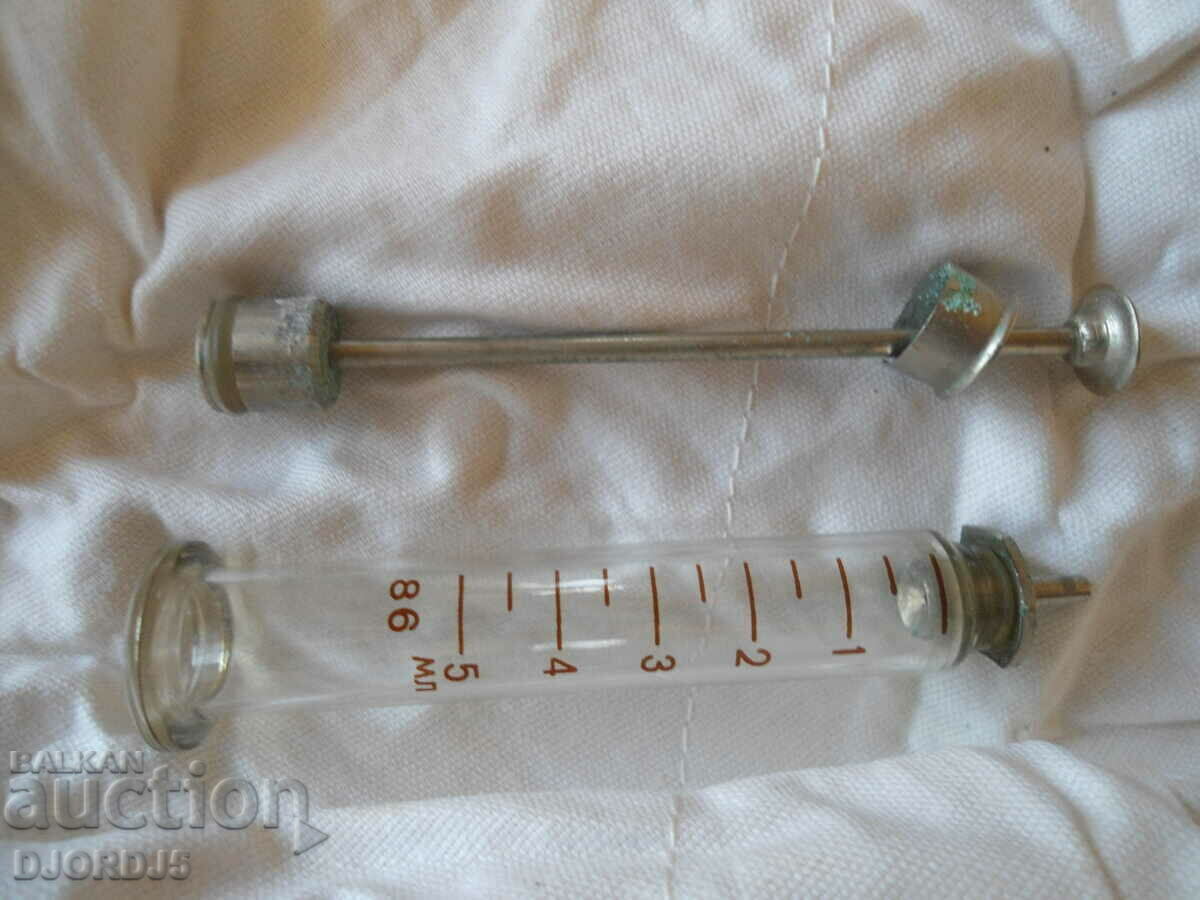Old glass syringes, 2 pieces - 5