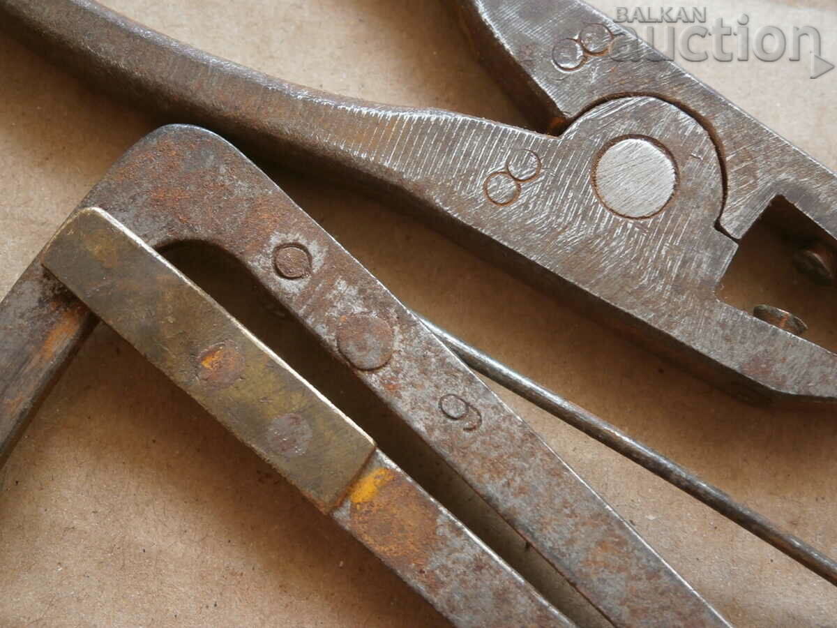 Delivery of zip tool tools Delivery of zip tool tools