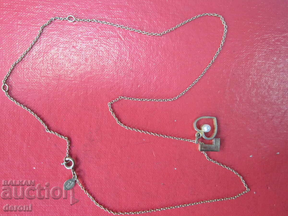 Avon Ireland Gold Plated Pearl Necklace with price 10.00 BGN | € 5.11 Avon Ireland Gold Plated Pearl Necklace with price 10.00 BGN | € 5.11