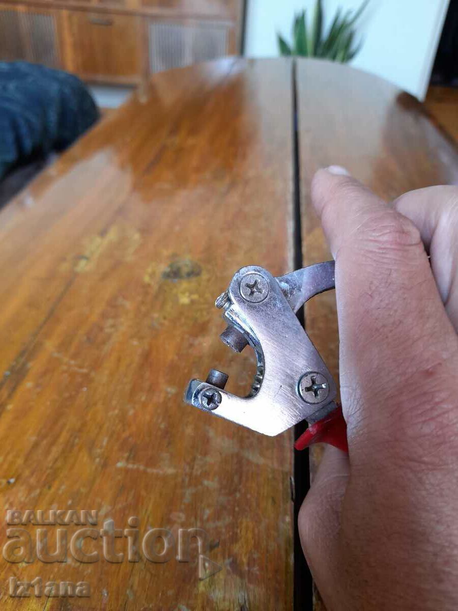 Auction Old sealing pliers Auction Old sealing pliers