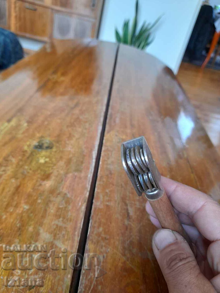 Delivery of Old knife sharpener, knives Delivery of Old knife sharpener, knives