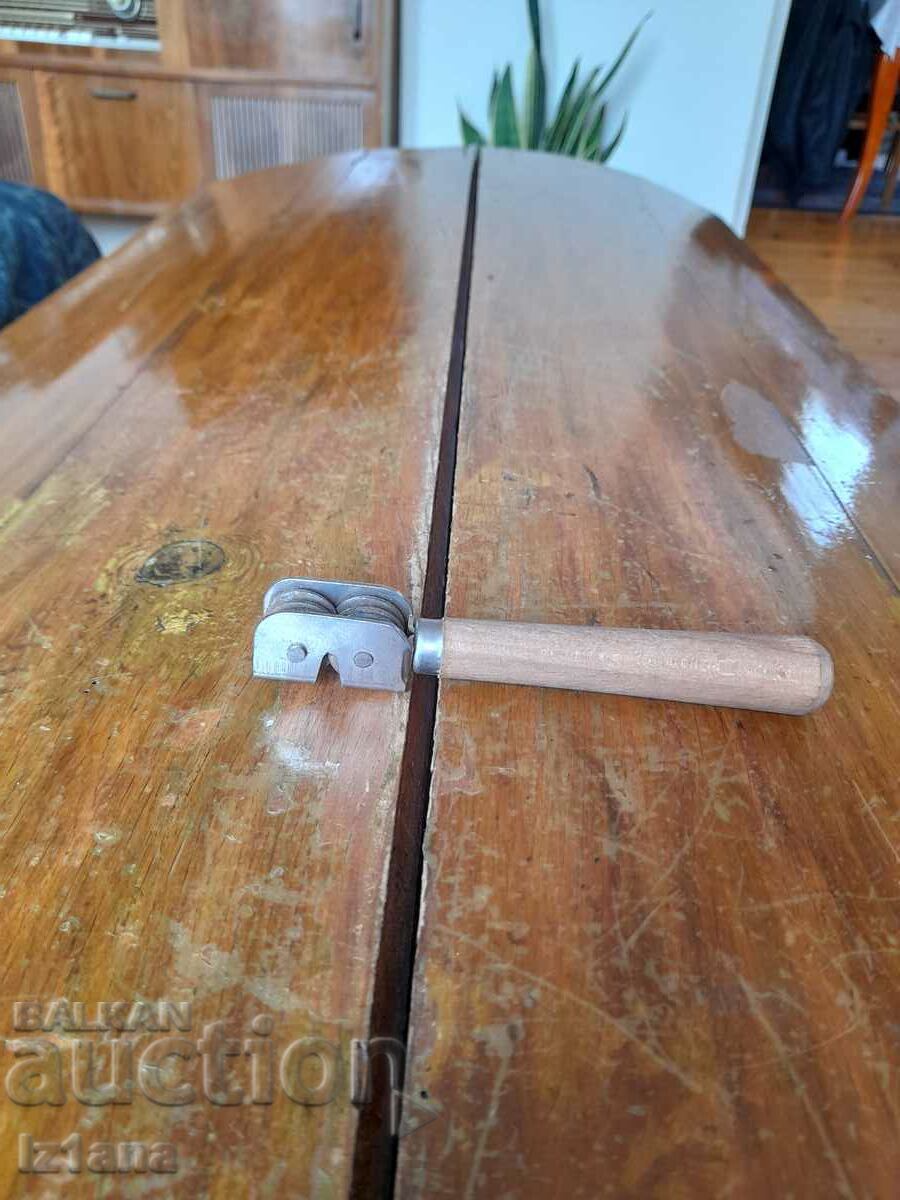 Old knife sharpener, knives Old knife sharpener, knives