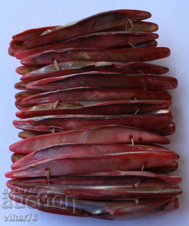 Old stretch mother-of-pearl bracelet with price 35.99 BGN | € 18.40 Old stretch mother-of-pearl bracelet with price 35.99 BGN | € 18.40