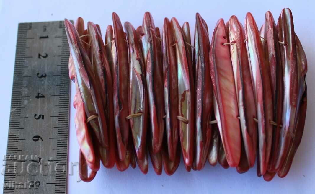 Delivery of Old stretch mother-of-pearl bracelet Delivery of Old stretch mother-of-pearl bracelet