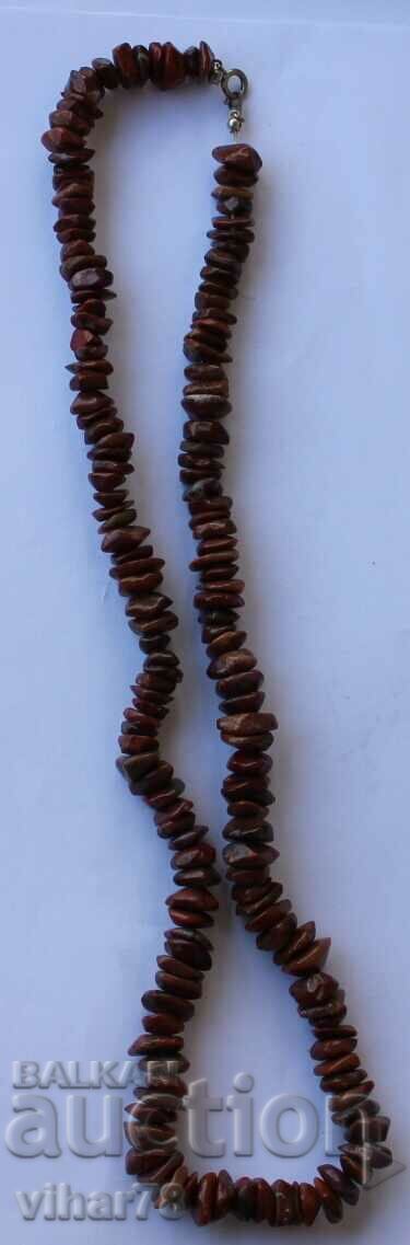 Delivery of amber necklace Delivery of amber necklace