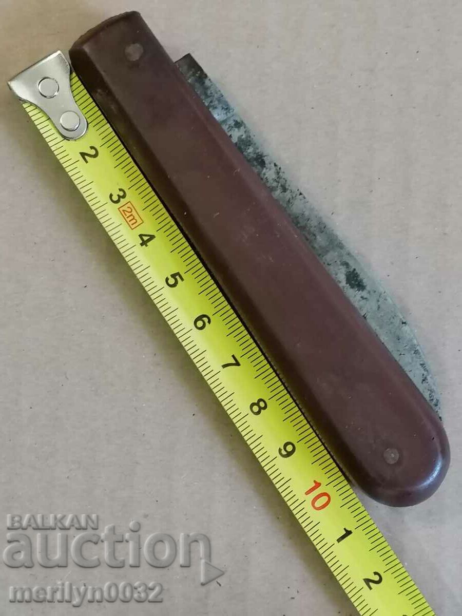 Delivery of Old knife, knife, knife, hammer Delivery of Old knife, knife, knife, hammer