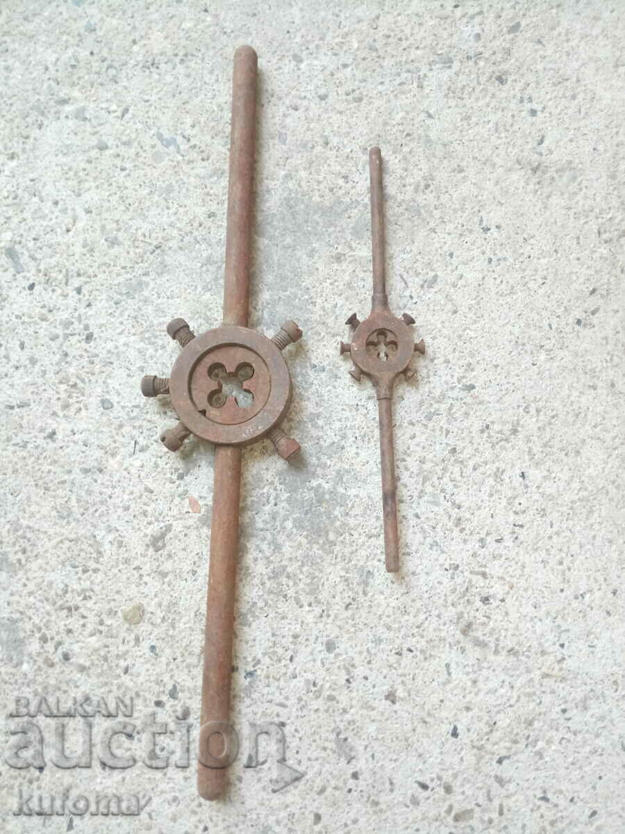 Old Tapping Dies Old Tapping Dies