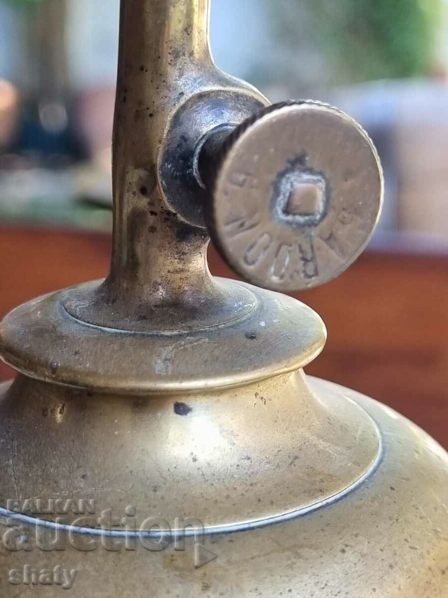 Γαλλική λάμπα αερίου με τιμή 35.00 BGN | € 17.90 Γαλλική λάμπα αερίου με τιμή 35.00 BGN | € 17.90