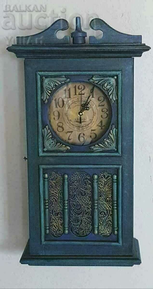 Refurbished wall clock
