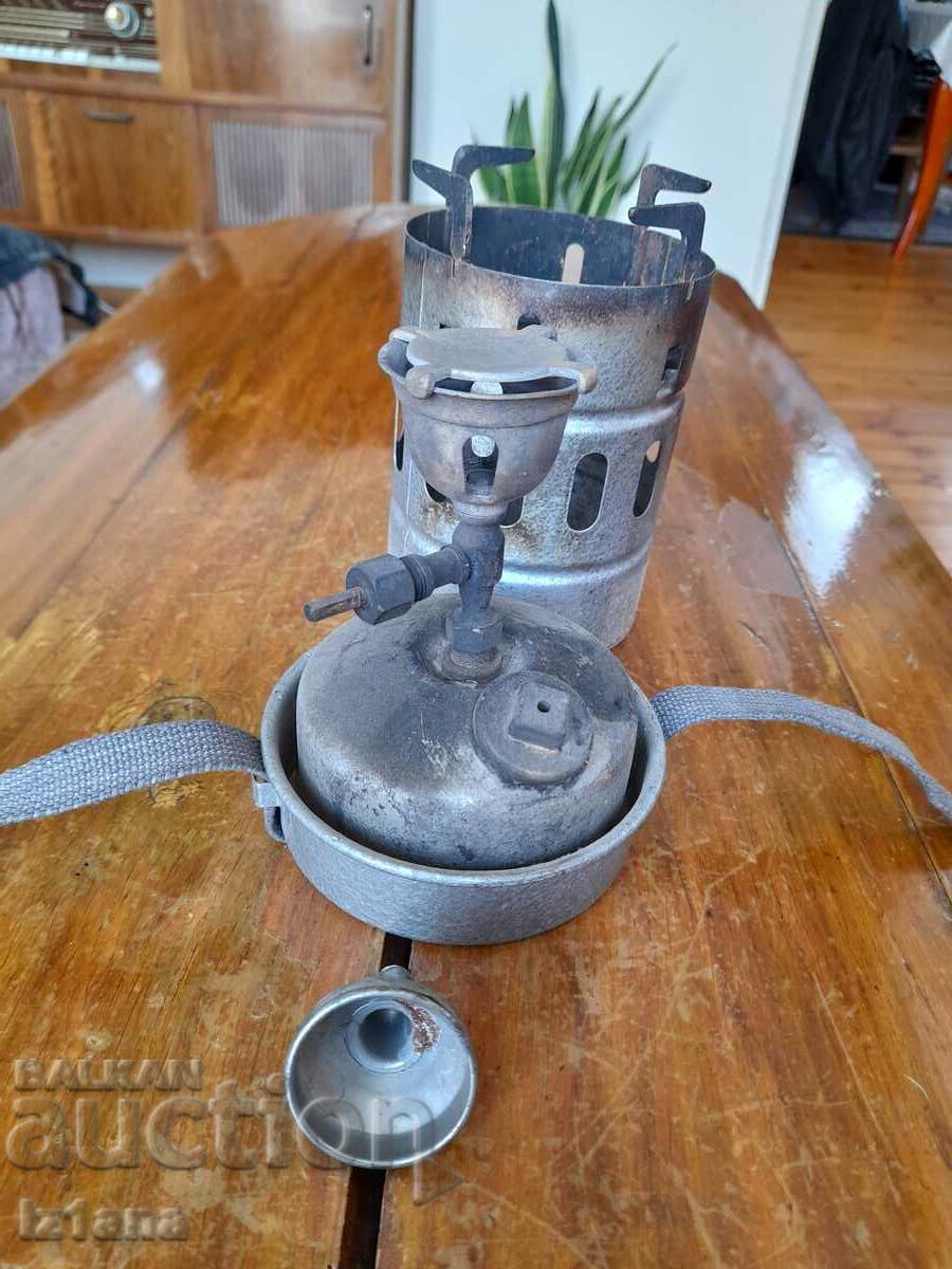 Auction Old Juwel 24 petrol stove Auction Old Juwel 24 petrol stove