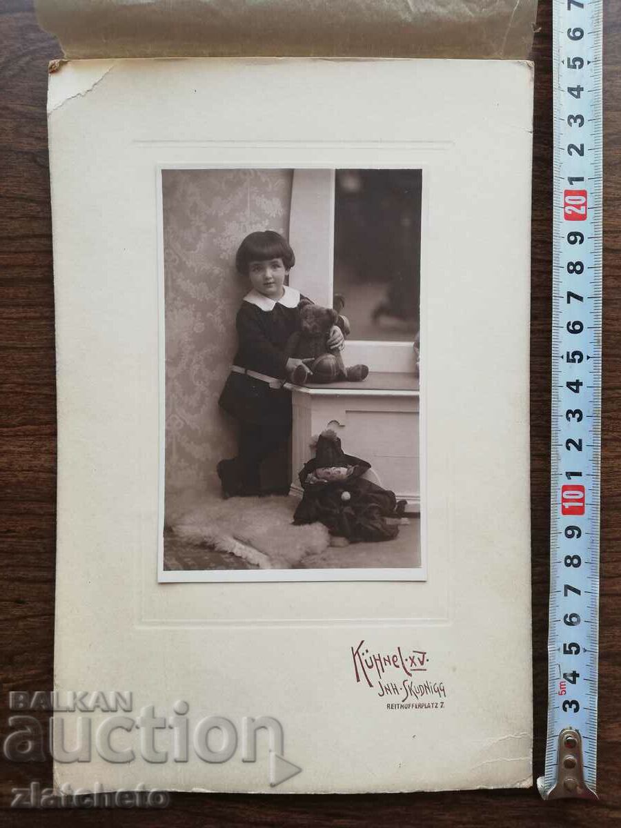 Old photo cardboard Kingdom of Bulgaria - with price 70.00 BGN | € 35.79 Old photo cardboard Kingdom of Bulgaria - with price 70.00 BGN | € 35.79