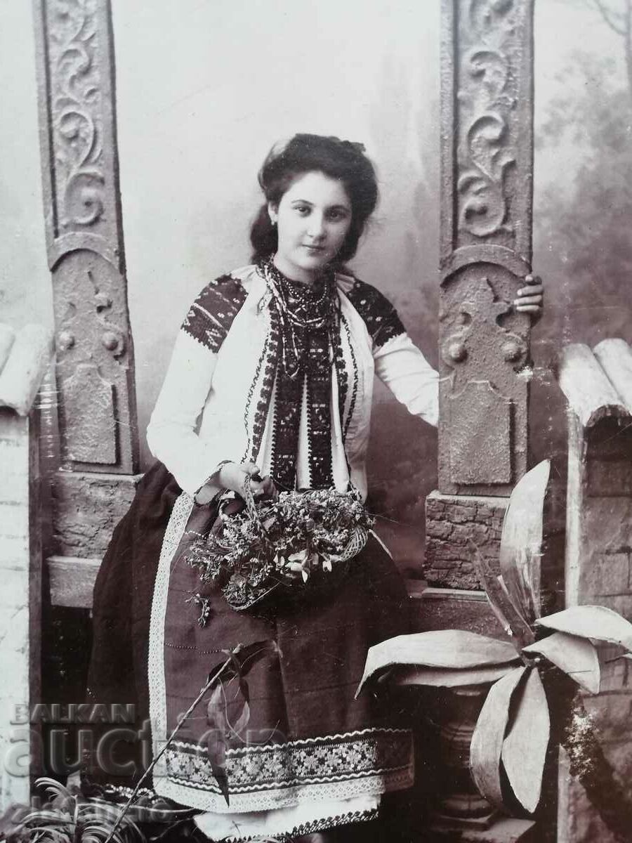 Auction Old photo cardboard Kingdom of Bulgaria - atelier S.Gelch Ruse Auction Old photo cardboard Kingdom of Bulgaria - atelier S.Gelch Ruse