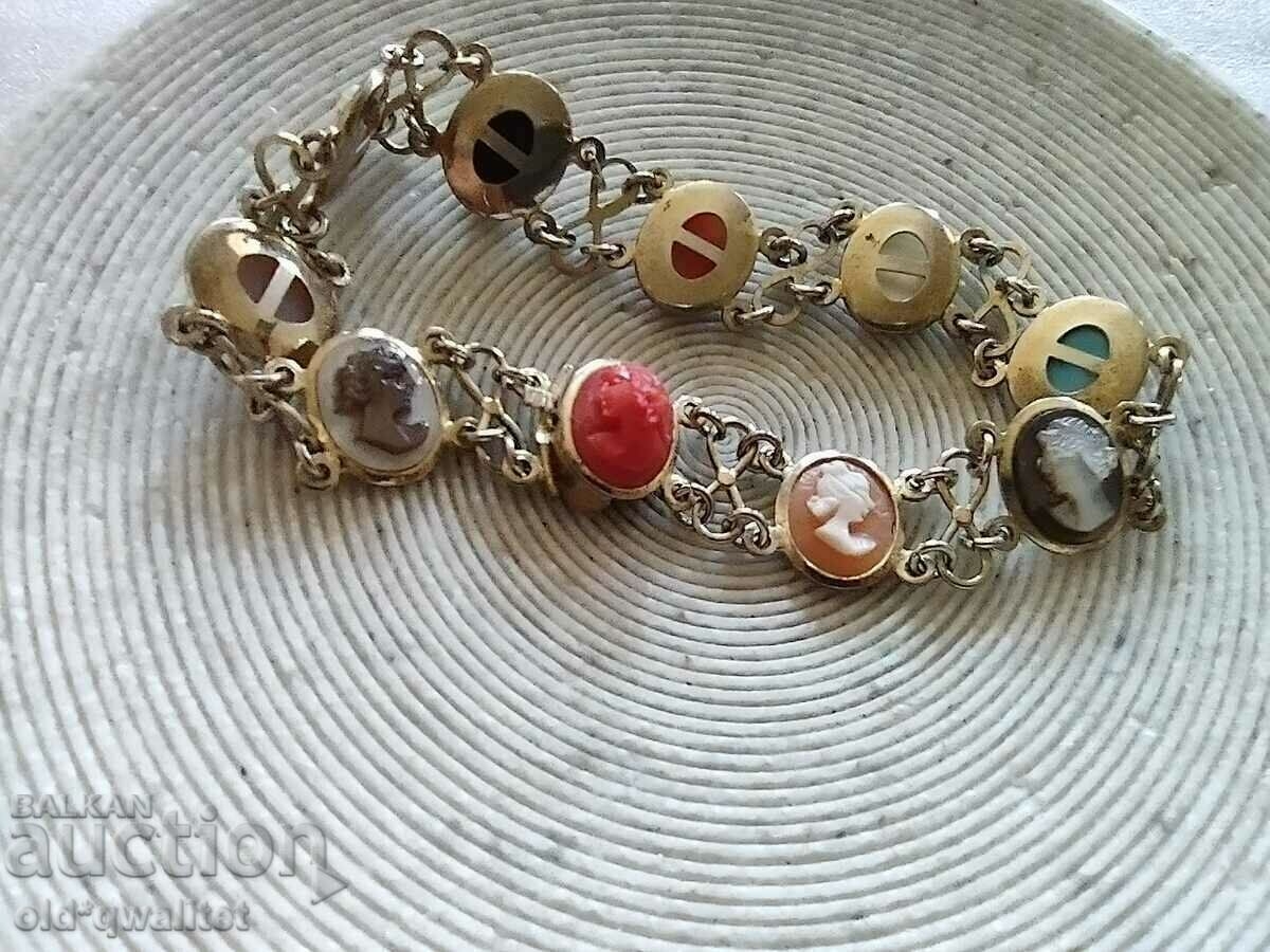 Auction Attractive SILVER BRACELET with gold plating and Cameos Auction Attractive SILVER BRACELET with gold plating and Cameos