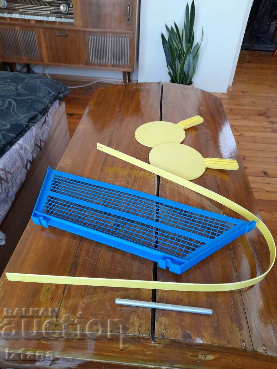 Стара детска игра Мини Пинг Понг,Mini Ping Pong с цена 45.00 лв. | € 23.01 Стара детска игра Мини Пинг Понг,Mini Ping Pong с цена 45.00 лв. | € 23.01