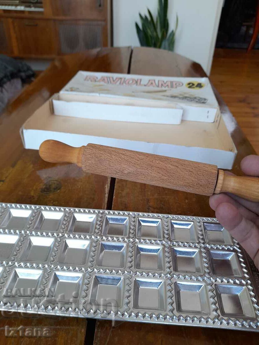 Παλιό καλούπι για ραβιόλια - 7 Παλιό καλούπι για ραβιόλια - 7