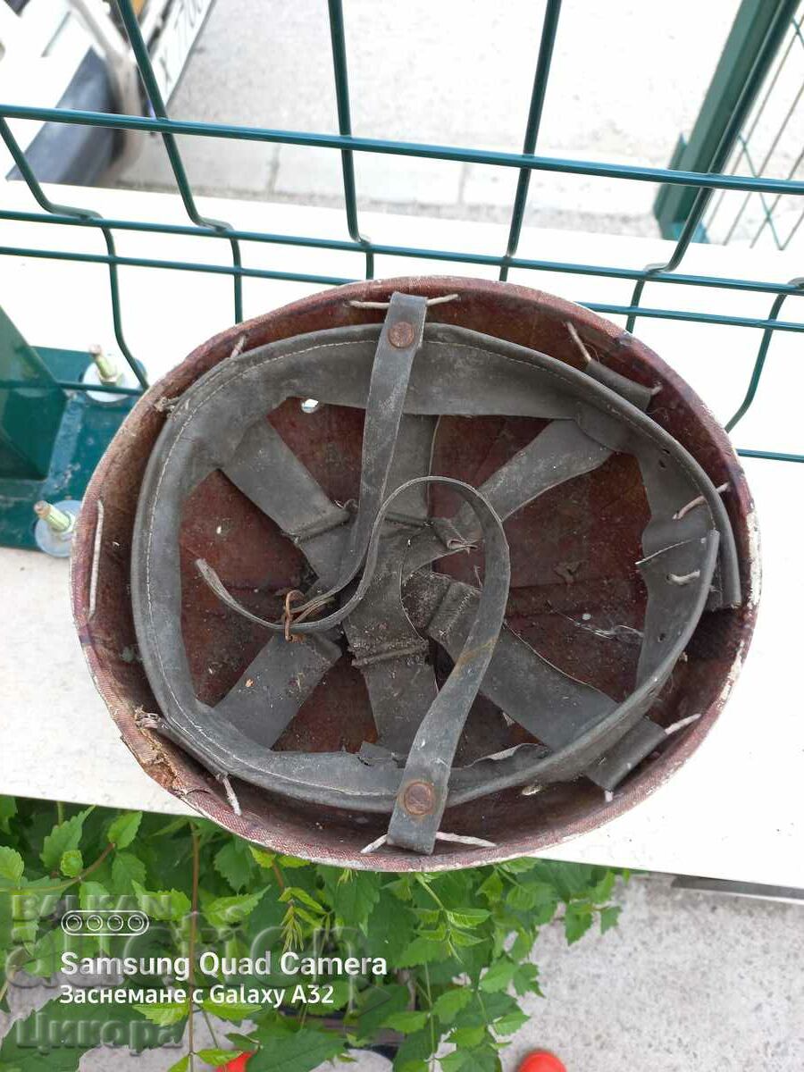 Delivery of OLD SIMSON MOTORCYCLE HELMET Delivery of OLD SIMSON MOTORCYCLE HELMET